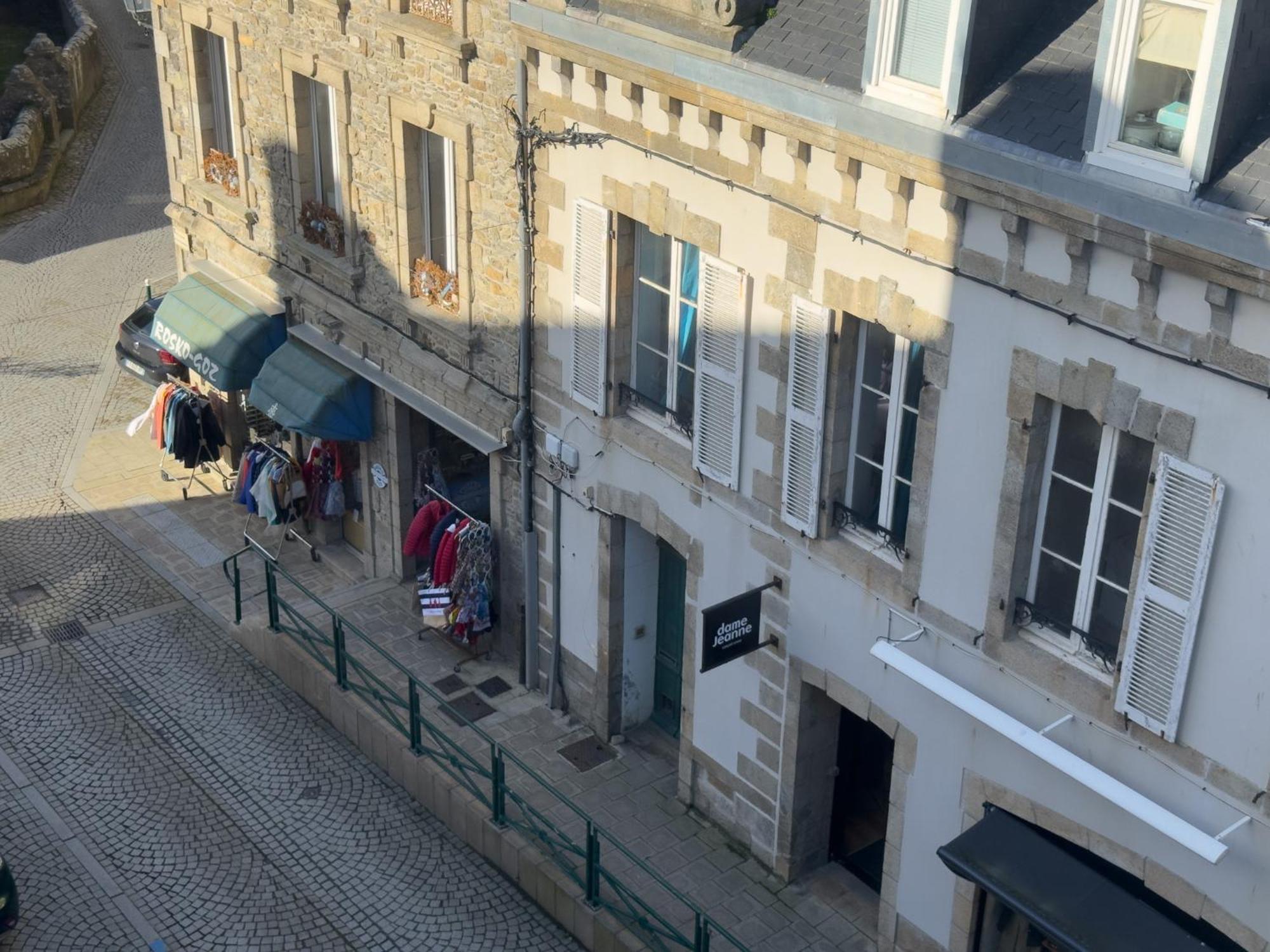Logis Hotel Les Chardons Bleus Restaurant Le Bistrot De La Mer Roscoff Exterior photo